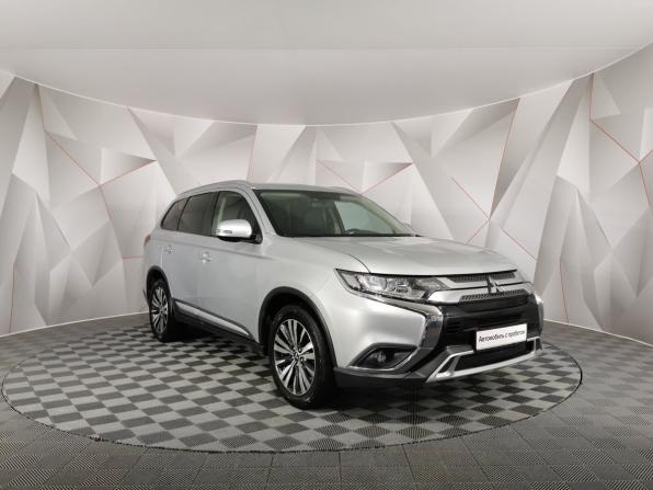 Mitsubishi Outlander III Рестайлинг 3 с пробегом 2019 года, цена 1 895 000 рублей, 124874 км, внедорожник, Автокод Объявления