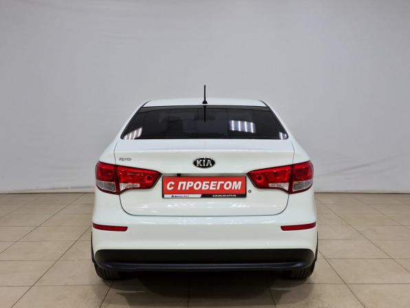 Kia Rio III Рестайлинг с пробегом 2015 года, цена 970 000 рублей, 155995 км, седан, Автокод Объявления