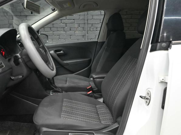 Volkswagen Polo V Рестайлинг с пробегом 2017 года, цена 1 100 000 рублей, 110482 км, седан, Автокод Объявления