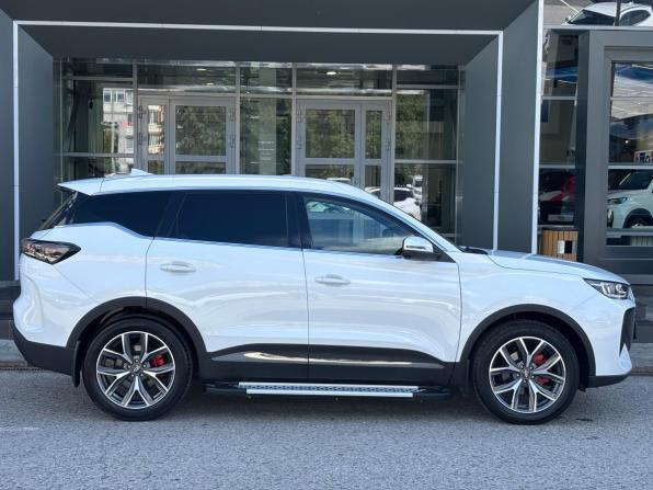 Chery Tiggo 7L I с пробегом 2024 года, цена 2 399 000 рублей, 8000 км, внедорожник, Автокод Объявления