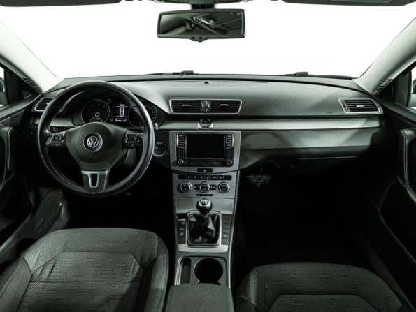 Volkswagen Passat B7 с пробегом 2012 года, цена 829 700 рублей, 217000 км, седан, Автокод Объявления