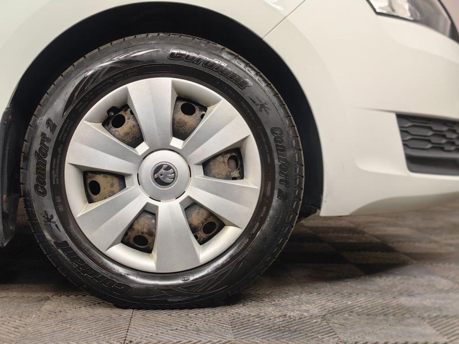 Skoda Rapid I Рестайлинг Москва  - изображение 9