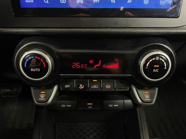 Kia Rio IV Рестайлинг с пробегом 2020 года, цена 1 430 000 рублей, 142760 км, седан, Автокод Объявления