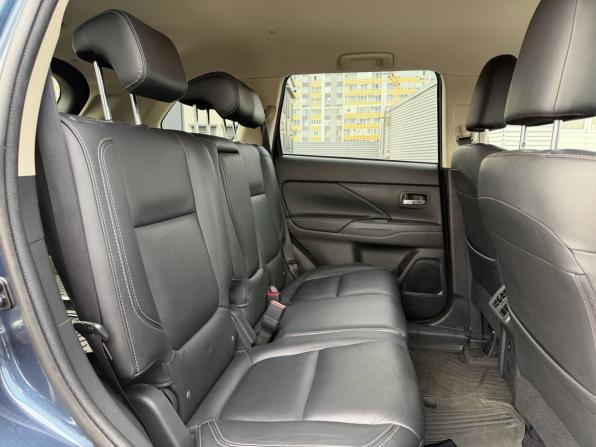 Mitsubishi Outlander III Рестайлинг 3 с пробегом 2019 года, цена 2 365 000 рублей, 60000 км, внедорожник, Автокод Объявления