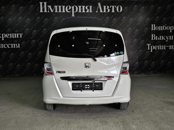 Honda Freed I Рестайлинг с пробегом 2012 года, цена 1 240 000 рублей, 153700 км, компактвэн, Автокод Объявления