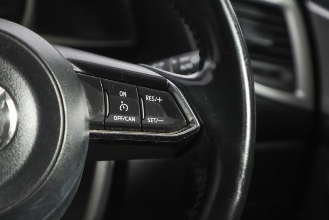 Mazda Axela III Рестайлинг с пробегом 2018 года, цена 1 349 000 рублей, 117000 км, хэтчбек, Автокод Объявления