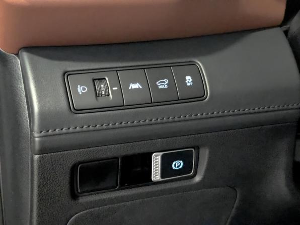 Hyundai Santa Fe IV Рестайлинг с пробегом 2021 года, цена 3 300 000 рублей, 105039 км, внедорожник, Автокод Объявления