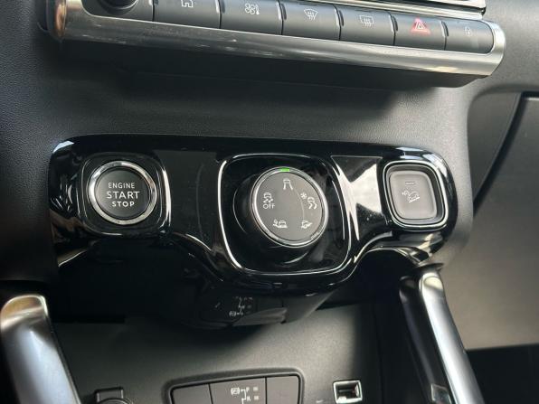 Citroen C3 Aircross I с пробегом 2021 года, цена 1 850 000 рублей, 8917 км, внедорожник, Автокод Объявления