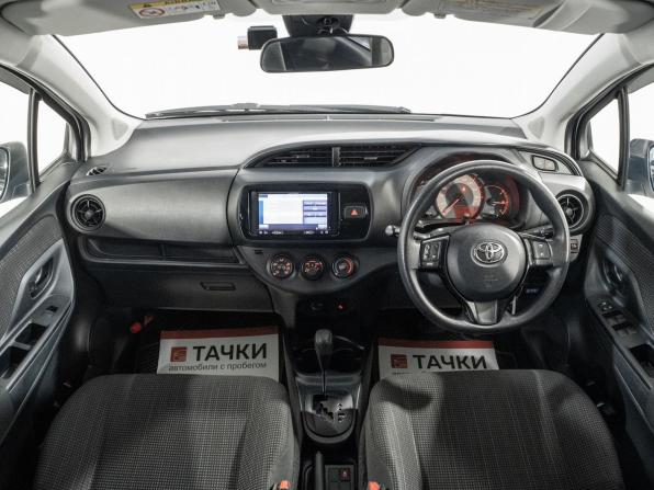Toyota Vitz III (XP130) Рестайлинг 2 с пробегом 2017 года, цена 829 500 рублей, 142377 км, хэтчбек, Автокод Объявления