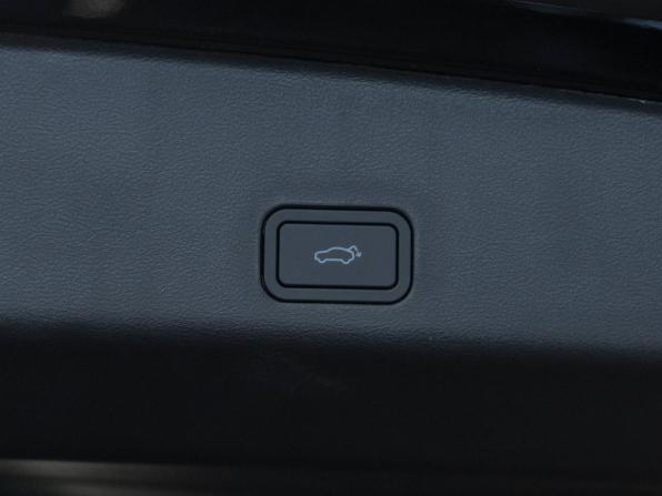 Geely Monjaro I Рестайлинг 2 с пробегом 2025 года, цена 4 200 000 рублей, 30 км, внедорожник, Автокод Объявления