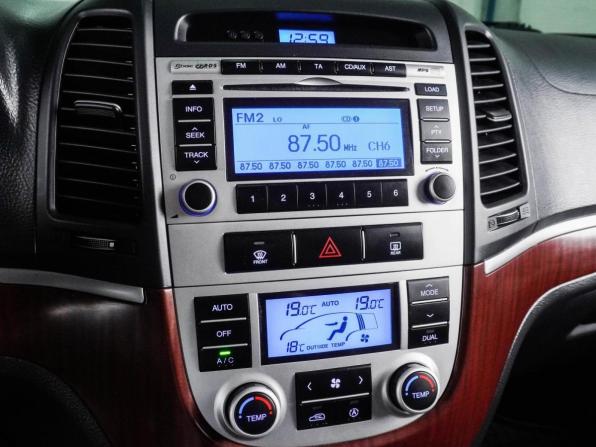 Hyundai Santa Fe II с пробегом 2008 года, цена 997 000 рублей, 269845 км, внедорожник, Автокод Объявления
