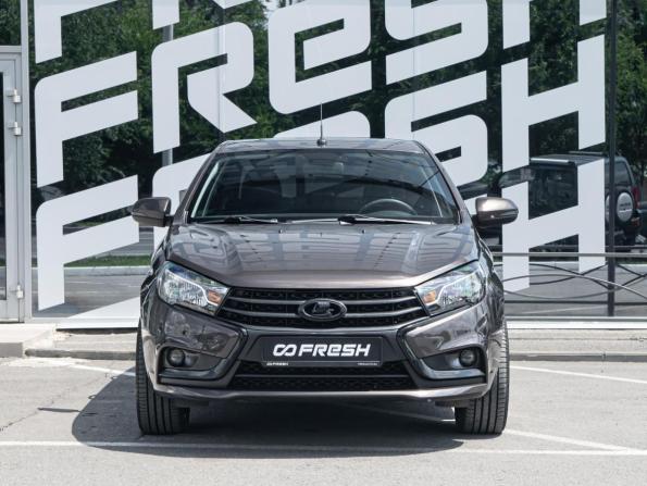 Lada (ВАЗ) Vesta I с пробегом 2019 года, цена 1 099 000 рублей, 61024 км, седан, Автокод Объявления