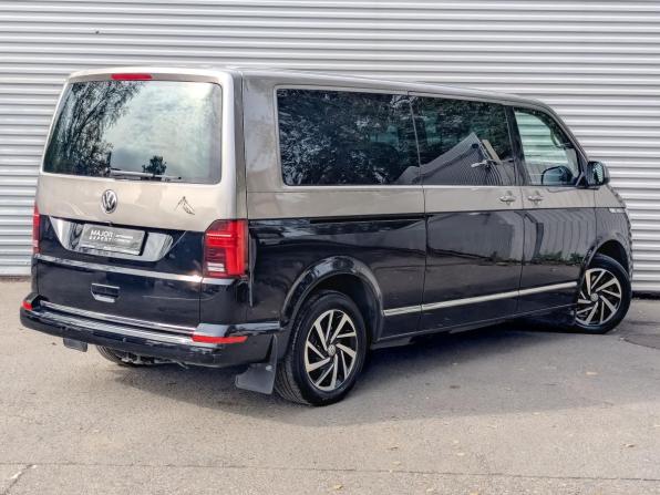 Volkswagen Multivan T6 Рестайлинг с пробегом 2021 года, цена 4 700 000 рублей, 207418 км, минивэн, Автокод Объявления