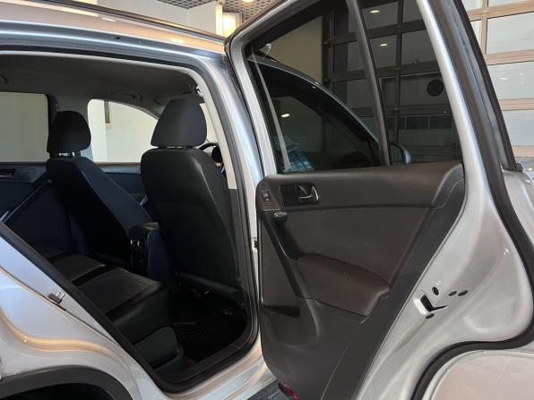 Volkswagen Tiguan I Рестайлинг с пробегом 2011 года, цена 1 220 000 рублей, 118888 км, внедорожник, Автокод Объявления