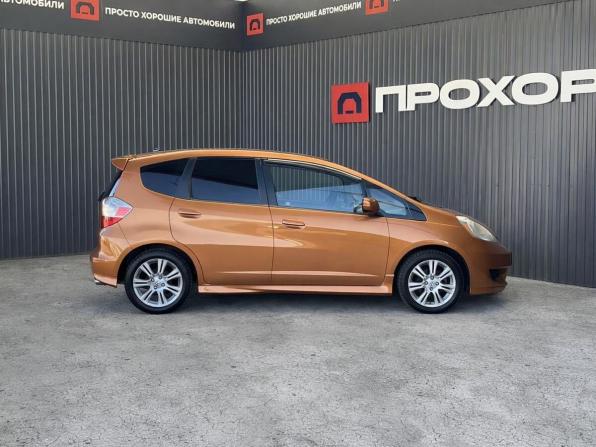 Honda Fit II с пробегом 2009 года, цена 847 000 рублей, 91820 км, хэтчбек, Автокод Объявления