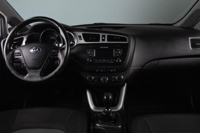 Kia Ceed II с пробегом 2015 года, цена 1 299 000 рублей, 127000 км, хэтчбек, Автокод Объявления