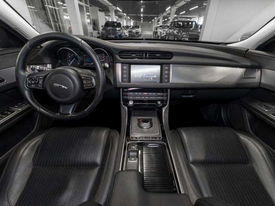 Jaguar XF II Москва  - изображение 8