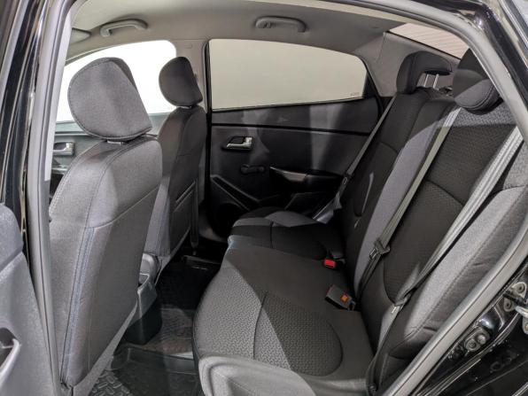 Kia Rio III Рестайлинг с пробегом 2016 года, цена 1 055 000 рублей, 98870 км, седан, Автокод Объявления