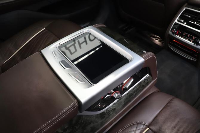 BMW 7 серии VI (G11/G12) Рестайлинг с пробегом 2021 года, цена 6 990 000 рублей, 79715 км, седан, Автокод Объявления