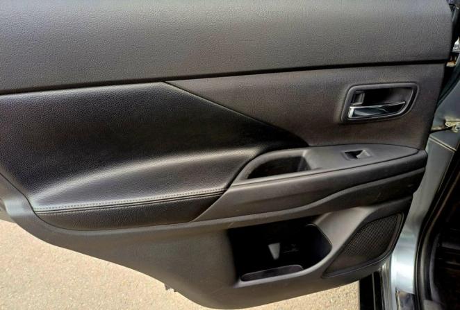 Mitsubishi Outlander II Рестайлинг с пробегом 2012 года, цена 1 300 000 рублей, 214455 км, внедорожник, Автокод Объявления