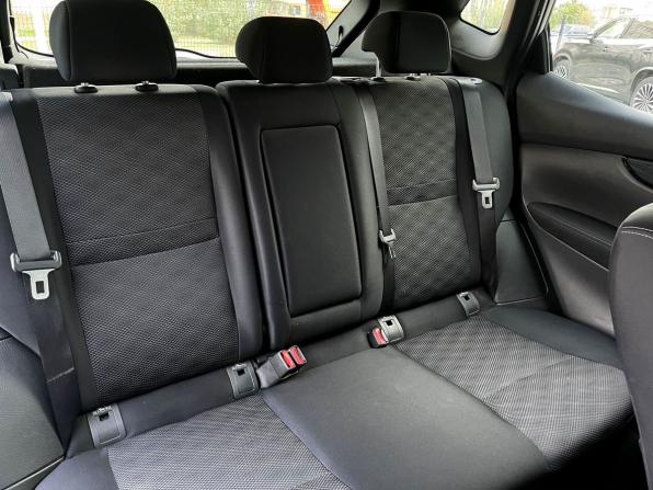 Nissan Qashqai II с пробегом 2016 года, цена 1 615 000 рублей, 200000 км, внедорожник, Автокод Объявления