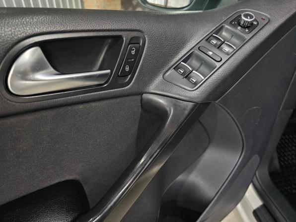 Volkswagen Tiguan I с пробегом 2010 года, цена 1 190 000 рублей, 157100 км, внедорожник, Автокод Объявления