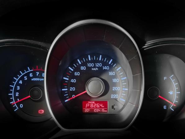 Kia Rio III Рестайлинг с пробегом 2016 года, цена 1 159 000 рублей, 103419 км, хэтчбек, Автокод Объявления