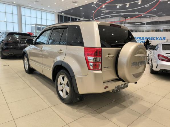 Suzuki Grand Vitara II Рестайлинг с пробегом 2010 года, цена 1 050 000 рублей, 190002 км, внедорожник, Автокод Объявления