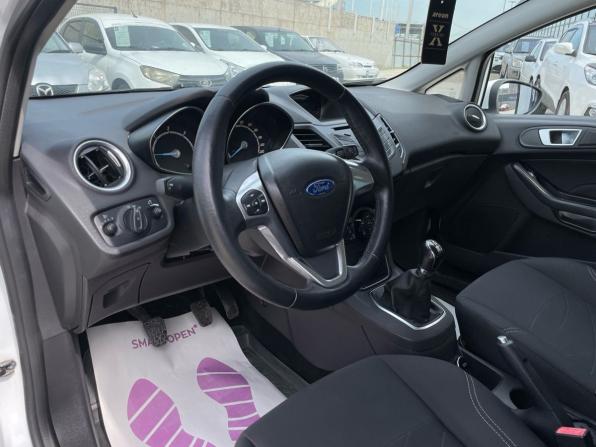Ford Fiesta Mk6 Рестайлинг с пробегом 2013 года, цена 635 000 рублей, 112495 км, хэтчбек, Автокод Объявления