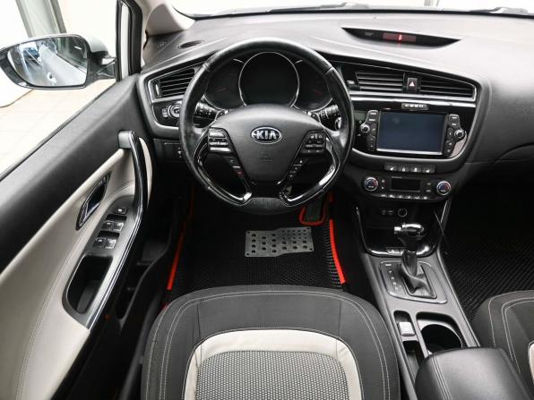 Kia Ceed II Рестайлинг с пробегом 2016 года, цена 1 499 000 рублей, 196180 км, универсал, Автокод Объявления