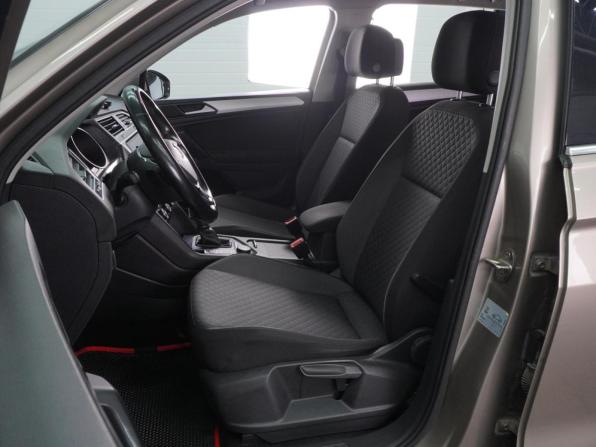 Volkswagen Tiguan II с пробегом 2017 года, цена 2 120 000 рублей, 177517 км, внедорожник, Автокод Объявления