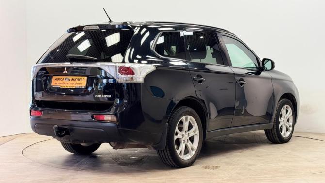 Mitsubishi Outlander III с пробегом 2013 года, цена 1 353 000 рублей, 141781 км, внедорожник, Автокод Объявления