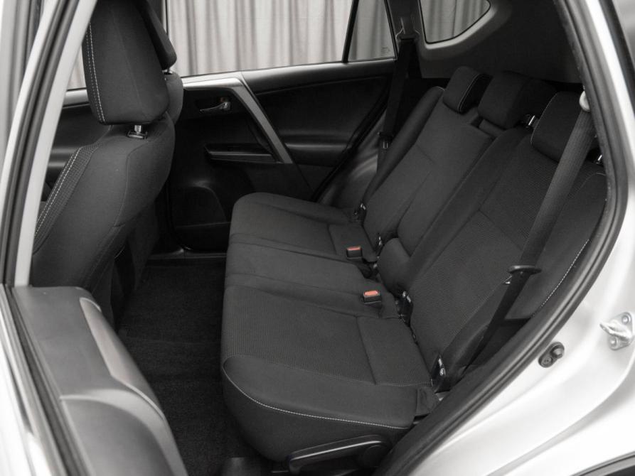 Toyota RAV4 IV (XA40) Рестайлинг Москва  - изображение 12