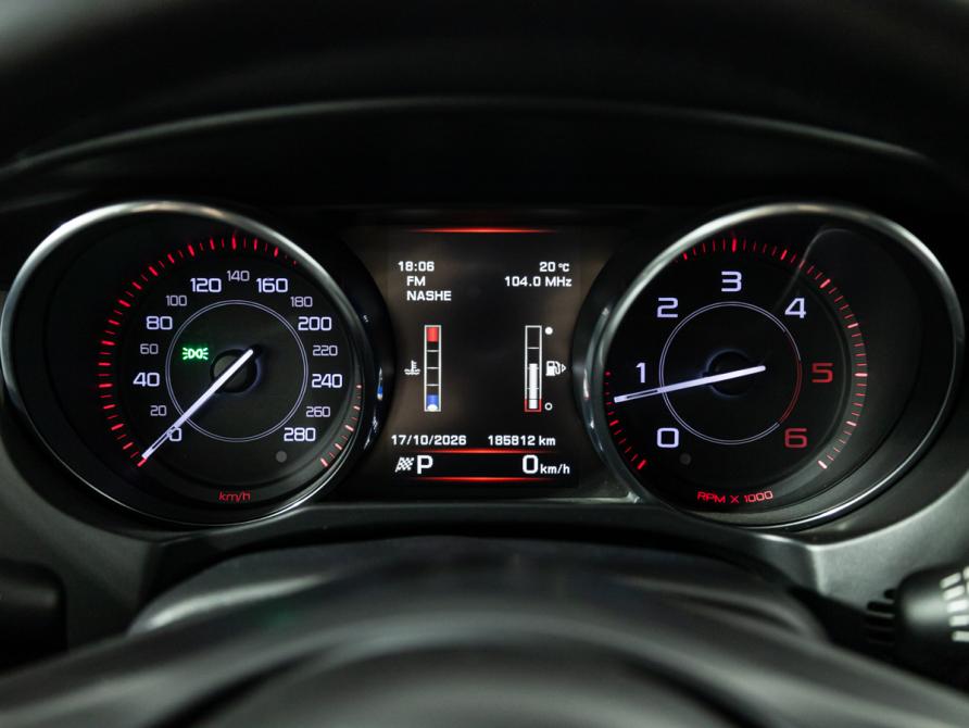 Jaguar XE I Санкт-Петербург  - изображение 12