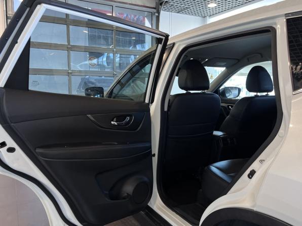 Nissan X-Trail III с пробегом 2018 года, цена 2 300 000 рублей, 99360 км, внедорожник, Автокод Объявления