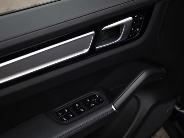 Porsche Cayenne III с пробегом 2021 года, цена 8 899 000 рублей, 67681 км, внедорожник, Автокод Объявления