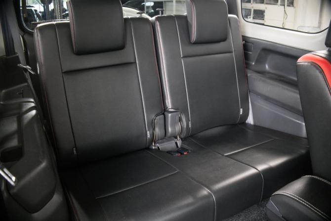 Suzuki Jimny III Рестайлинг 2 с пробегом 2013 года, цена 1 199 000 рублей, 187000 км, внедорожник, Автокод Объявления