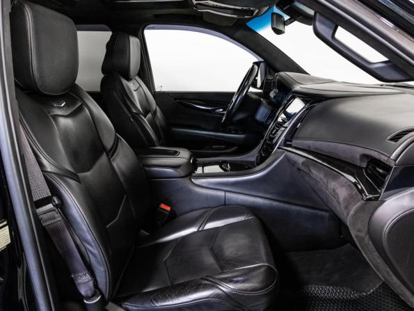 Cadillac Escalade IV с пробегом 2016 года, цена 3 499 000 рублей, 155300 км, внедорожник, Автокод Объявления