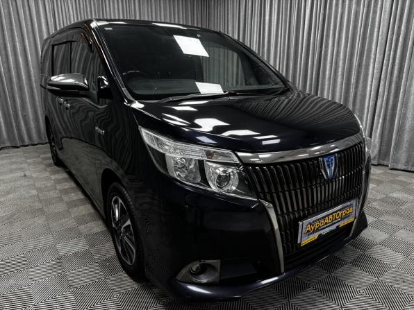 Toyota Esquire I с пробегом 2016 года, цена 1 750 000 рублей, 251872 км, минивэн, Автокод Объявления