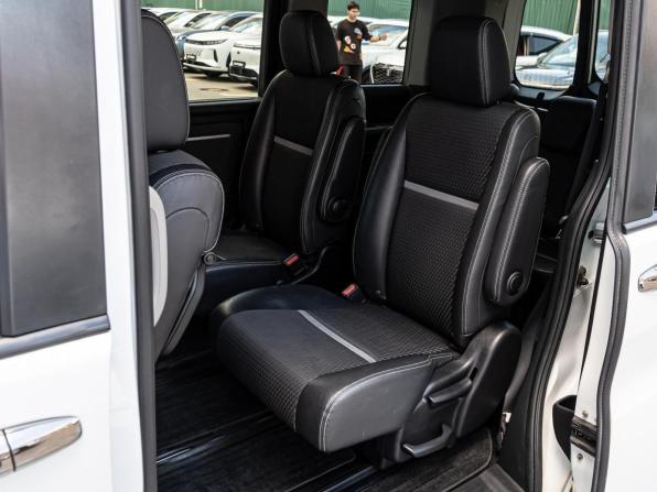 Honda Stepwgn V с пробегом 2015 года, цена 1 870 000 рублей, 116758 км, минивэн, Автокод Объявления