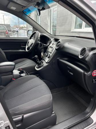 Kia Carens II (UN) с пробегом 2011 года, цена 740 000 рублей, 211660 км, минивэн, Автокод Объявления