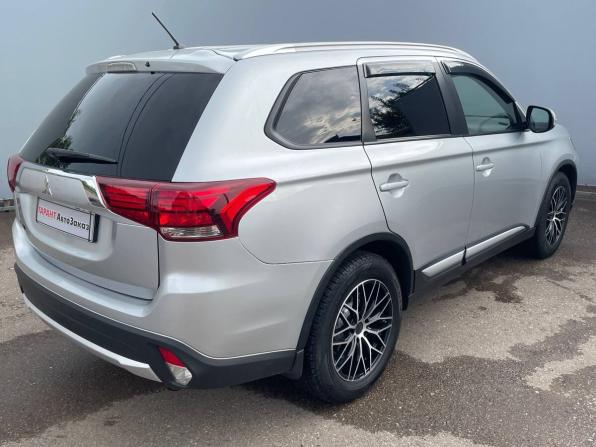 Mitsubishi Outlander III Рестайлинг 2 с пробегом 2015 года, цена 1 720 000 рублей, 185720 км, внедорожник, Автокод Объявления
