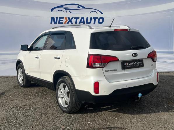 Kia Sorento II Рестайлинг с пробегом 2013 года, цена 1 543 700 рублей, 215000 км, внедорожник, Автокод Объявления