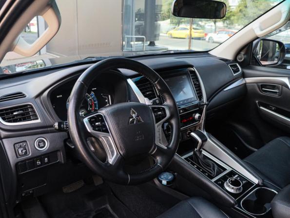 Mitsubishi Montero Sport III Рестайлинг с пробегом 2021 года, цена 4 300 000 рублей, 58178 км, внедорожник, Автокод Объявления