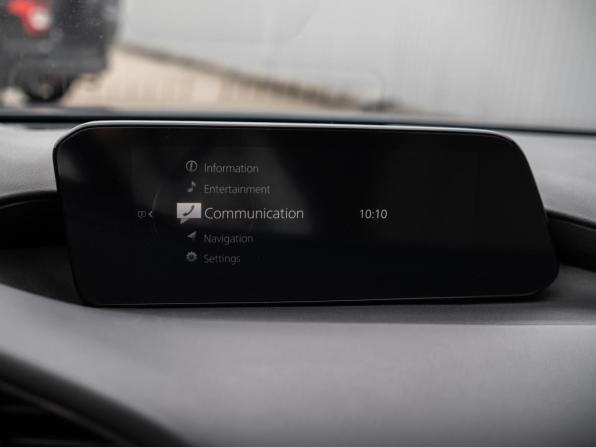 Mazda 3 IV (BP) с пробегом 2019 года, цена 2 450 000 рублей, 113040 км, хэтчбек, Автокод Объявления