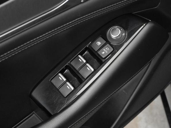Mazda 6 III (GJ) Рестайлинг 2 с пробегом 2021 года, цена 2 219 000 рублей, 86512 км, седан, Автокод Объявления