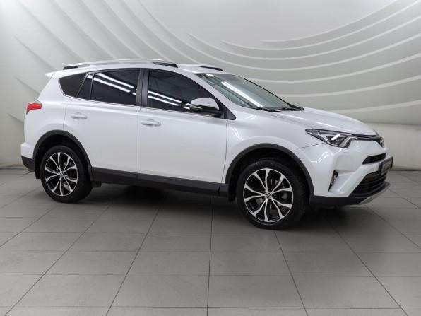 Toyota RAV4 IV (XA40) Рестайлинг с пробегом 2018 года, цена 2 088 000 рублей, 180911 км, внедорожник, Автокод Объявления