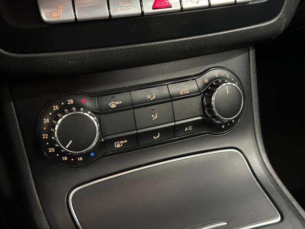 Mercedes-Benz B-Класс II (W246) Рестайлинг с пробегом 2017 года, цена 1 575 000 рублей, 136170 км, хэтчбек, Автокод Объявления