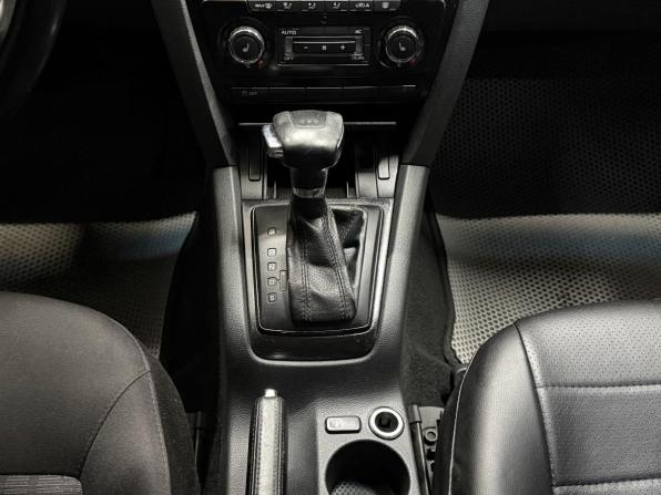Skoda Octavia II (A5) Рестайлинг с пробегом 2010 года, цена 850 000 рублей, 210086 км, лифтбек, Автокод Объявления