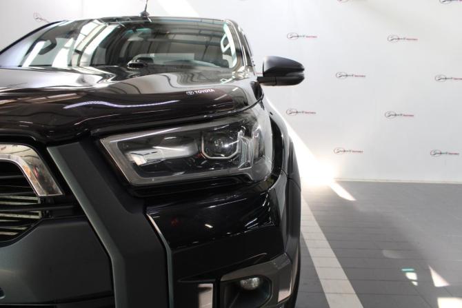 Toyota Hilux VIII Рестайлинг с пробегом 2021 года, цена 7 700 000 рублей, 78452 км, offers.body_type.unknown, Автокод Объявления